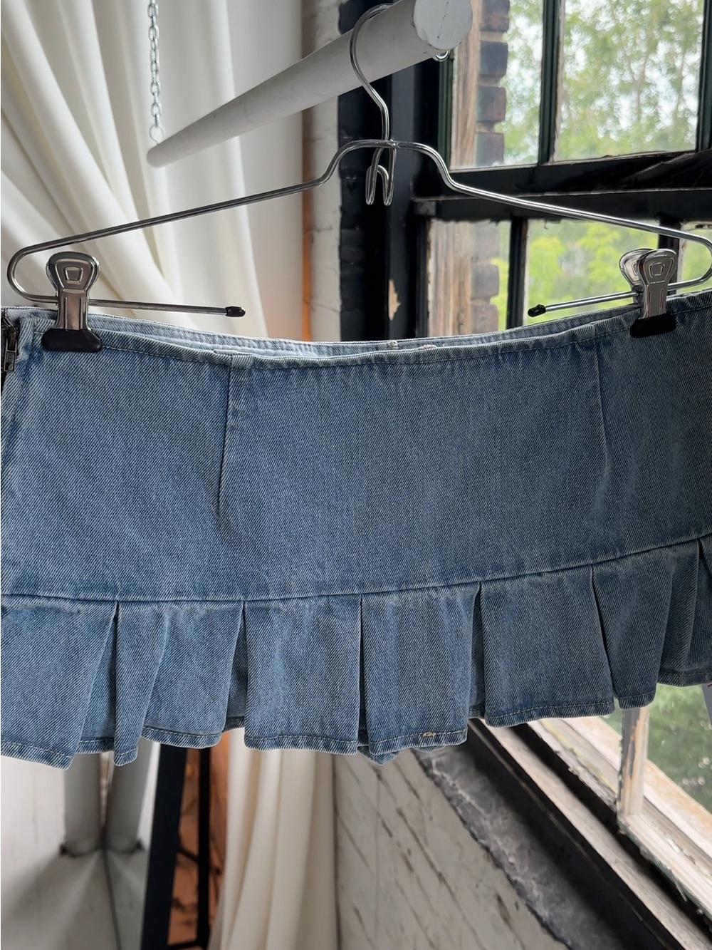 Low waist micro mini denim skirt